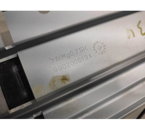 Крепежная направляющая(правая)