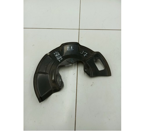 Пыльник кожух тормозного диска передний левый