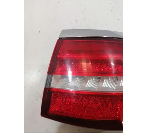 Фонарь задний правый наружний