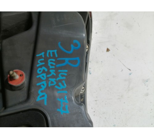 Фонарь задний правый наружний