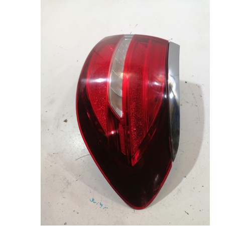 Фонарь задний правый наружний