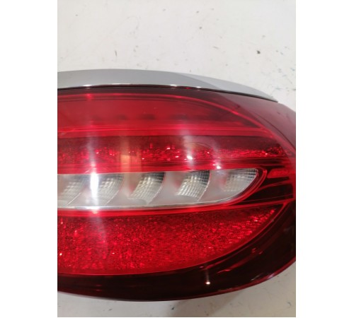 Фонарь задний правый наружний