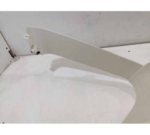 Обшивка багажника правая верхняя