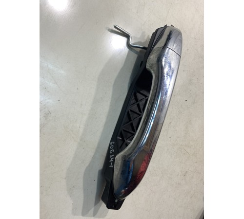 Ручка двери (задняя, правая, внешняя)