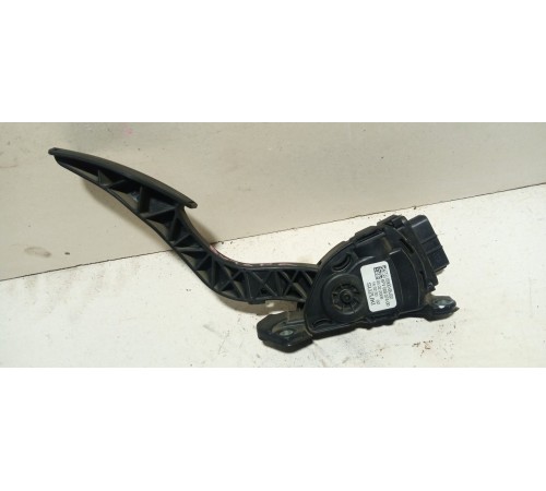 Педаль акселератора