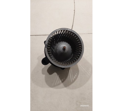 Моторчик отопителя (печки)