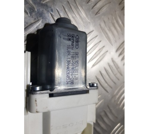 Мотор стеклоподъемника задн. лев.