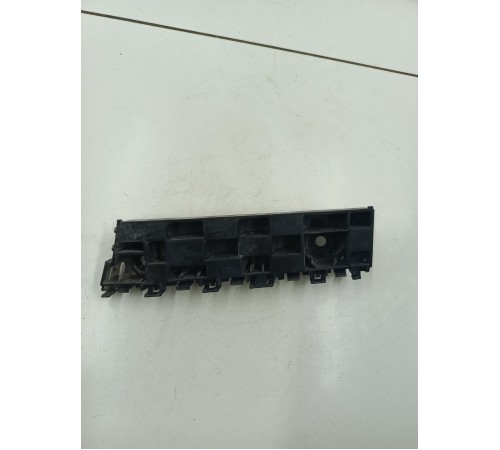 Кронштейн переднего бампера левый