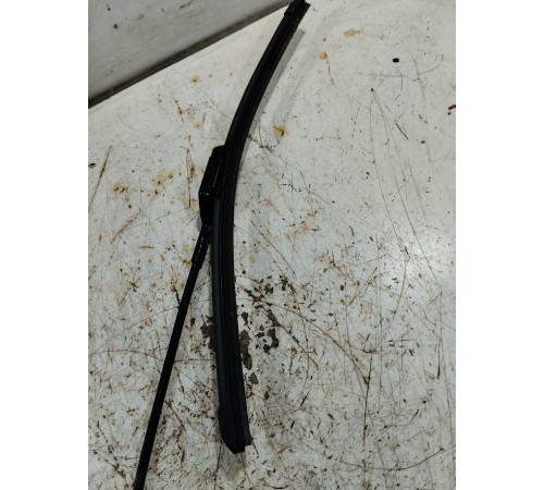 Поводок стеклоочистителя правый
