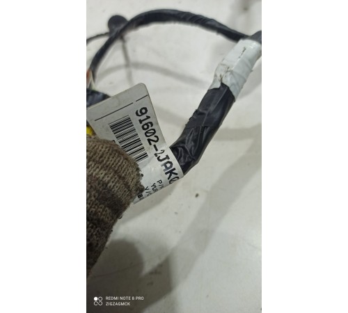 Электропроводка двери (передняя левая)