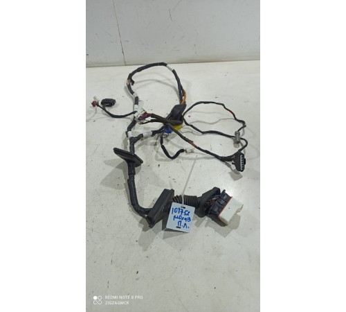 Электропроводка двери (передняя левая)