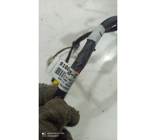 Электропроводка двери (передняя левая)