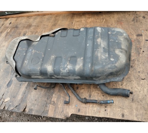 Бак топливный