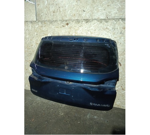 Дверь багажника со стеклом