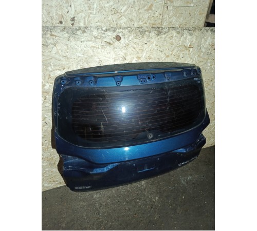 Дверь багажника со стеклом