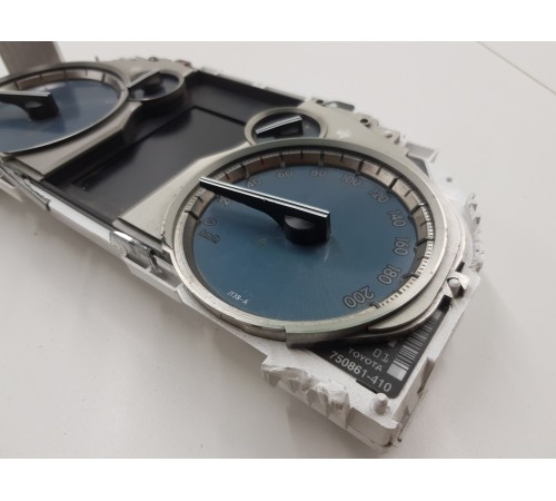 Панель приборов