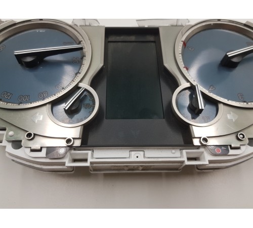 Панель приборов