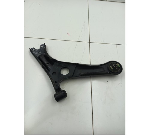 Рычаг подвески передний левый