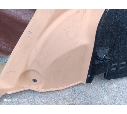 Обшивка багажника правая