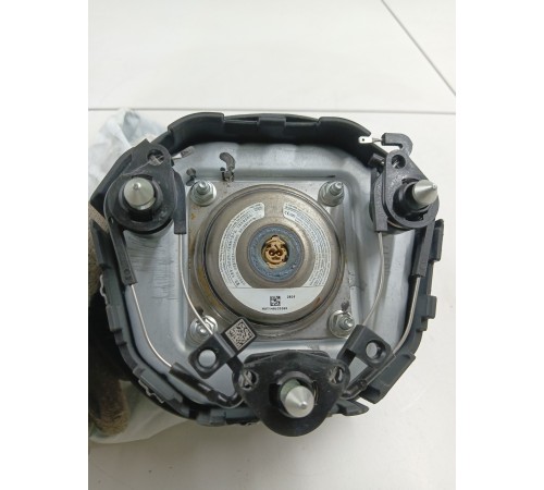 Подушка безопасности водителя