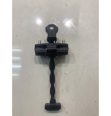 Ограничитель двери (передний, правый)