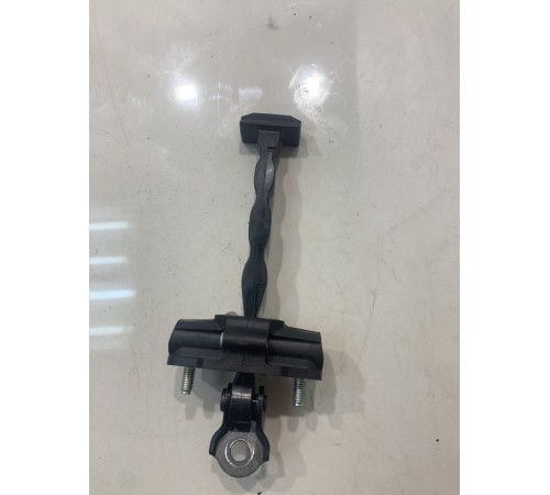 Ограничитель двери (передний, правый)