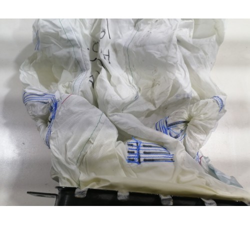 Подушка безопасности пассажира