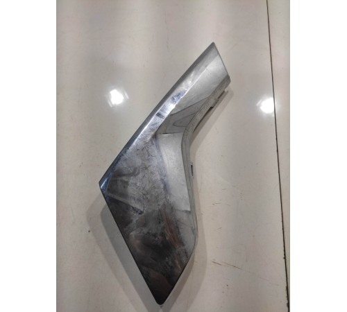 Молдинг переднего бампера (правый)