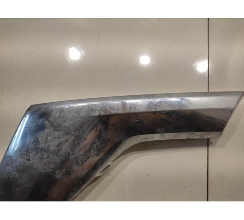 Молдинг переднего бампера (правый)