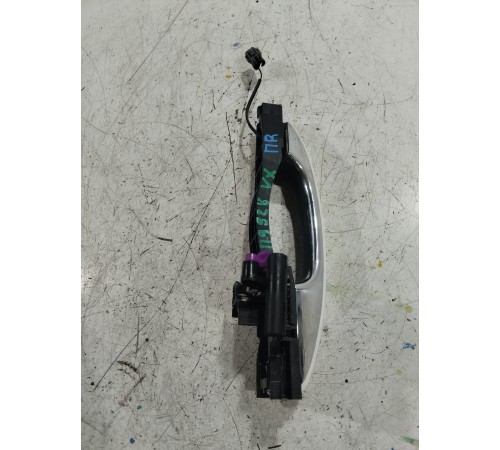 Ручка двери передняя правая внешняя