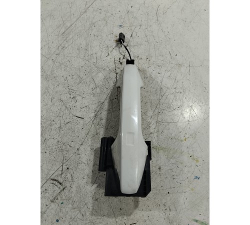 Ручка двери передняя правая внешняя