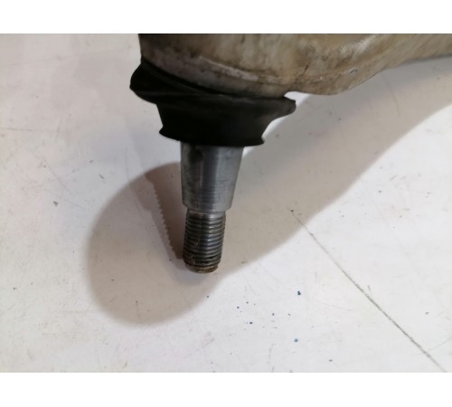 Рычаг подвески передний левый