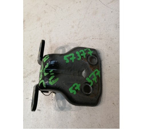 Петля двери передняя правая верхняя