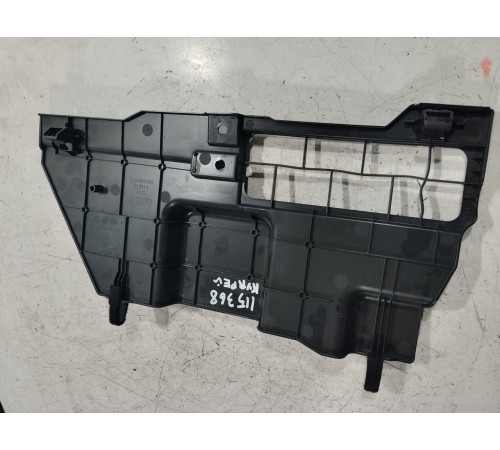 Накладка под торпедо правая