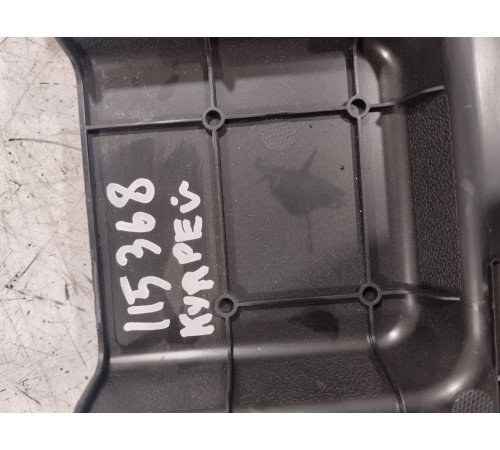 Накладка под торпедо правая