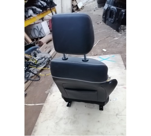 Сиденье переднее правое