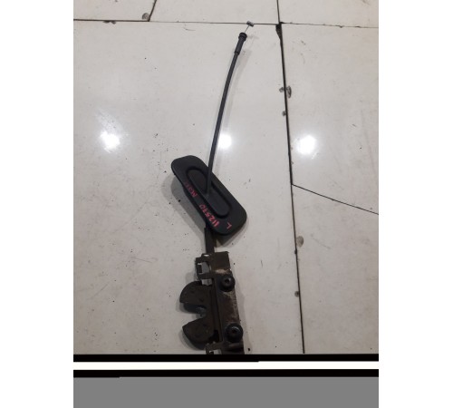 Замок инструментального ящика левый