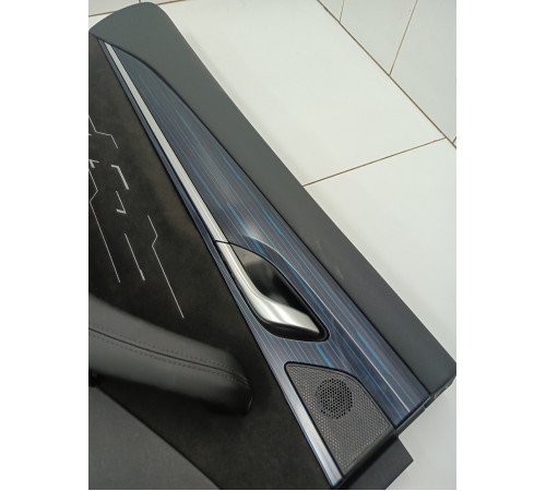 Обшивка двери задняя левая