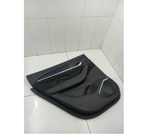 Обшивка двери задняя левая