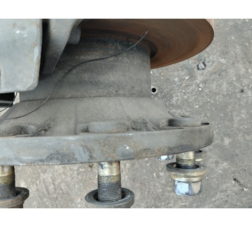 Ступица передняя правая