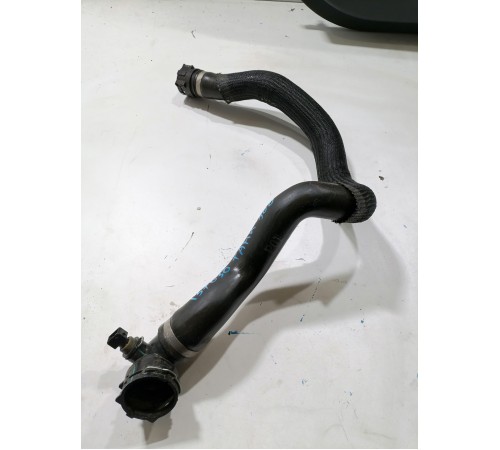 Патрубок  охлаждения верхний