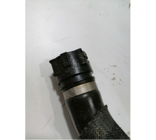 Патрубок  охлаждения верхний