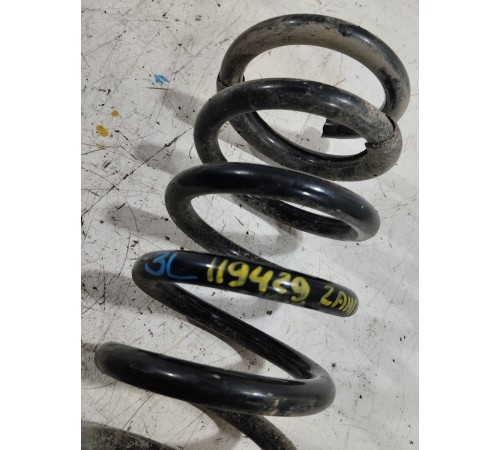 Пружина подвески задняя левая