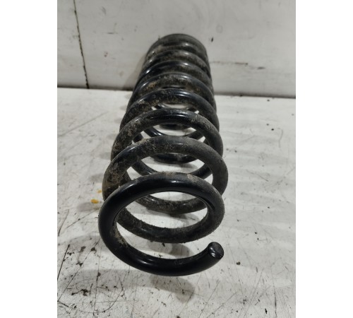 Пружина подвески задняя левая