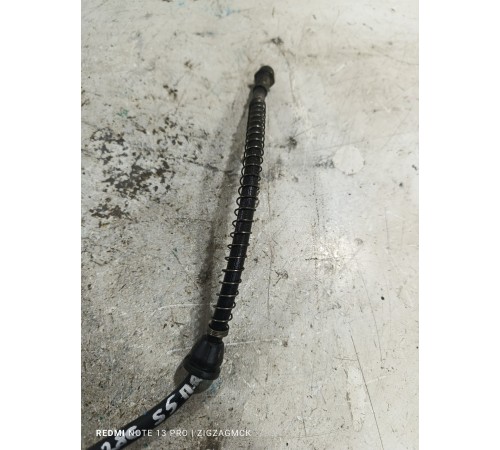 Тормозной шланг передний правый