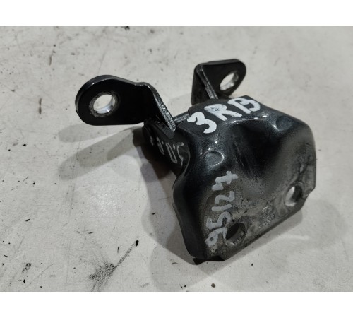 Петля двери(задняя правая верхняя)