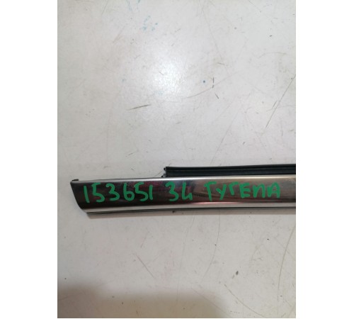 Уплотнитель стекла задний левый внешний