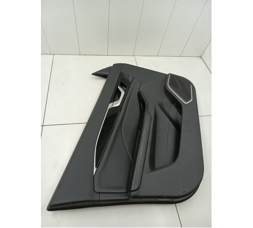 Обшивка двери передняя левая