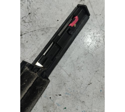 Уплотнитель стекла задний правый внешний