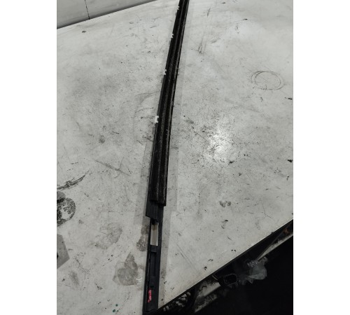 Уплотнитель стекла задний правый внешний